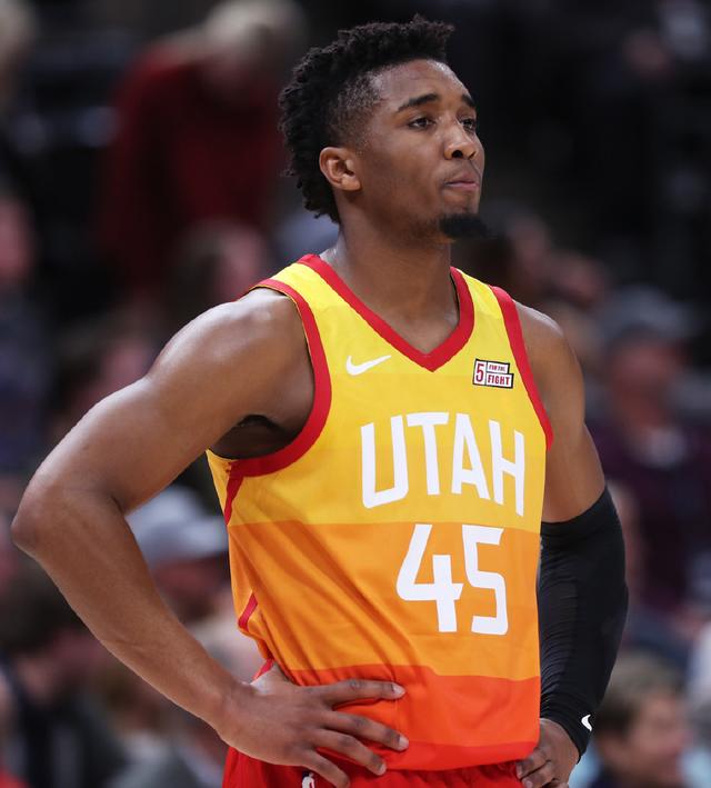 六人倾向于 六人倾向于