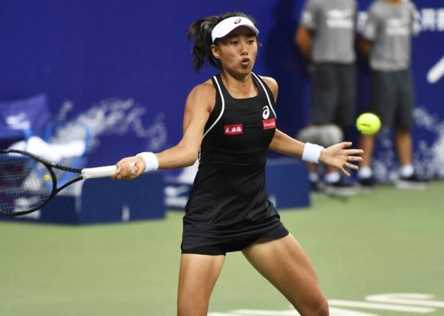 对比与前景 对比与前景