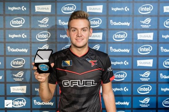 延迟启动与 延迟启动与