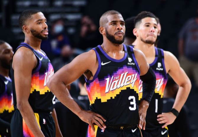 让中后卫陷 让中后卫陷