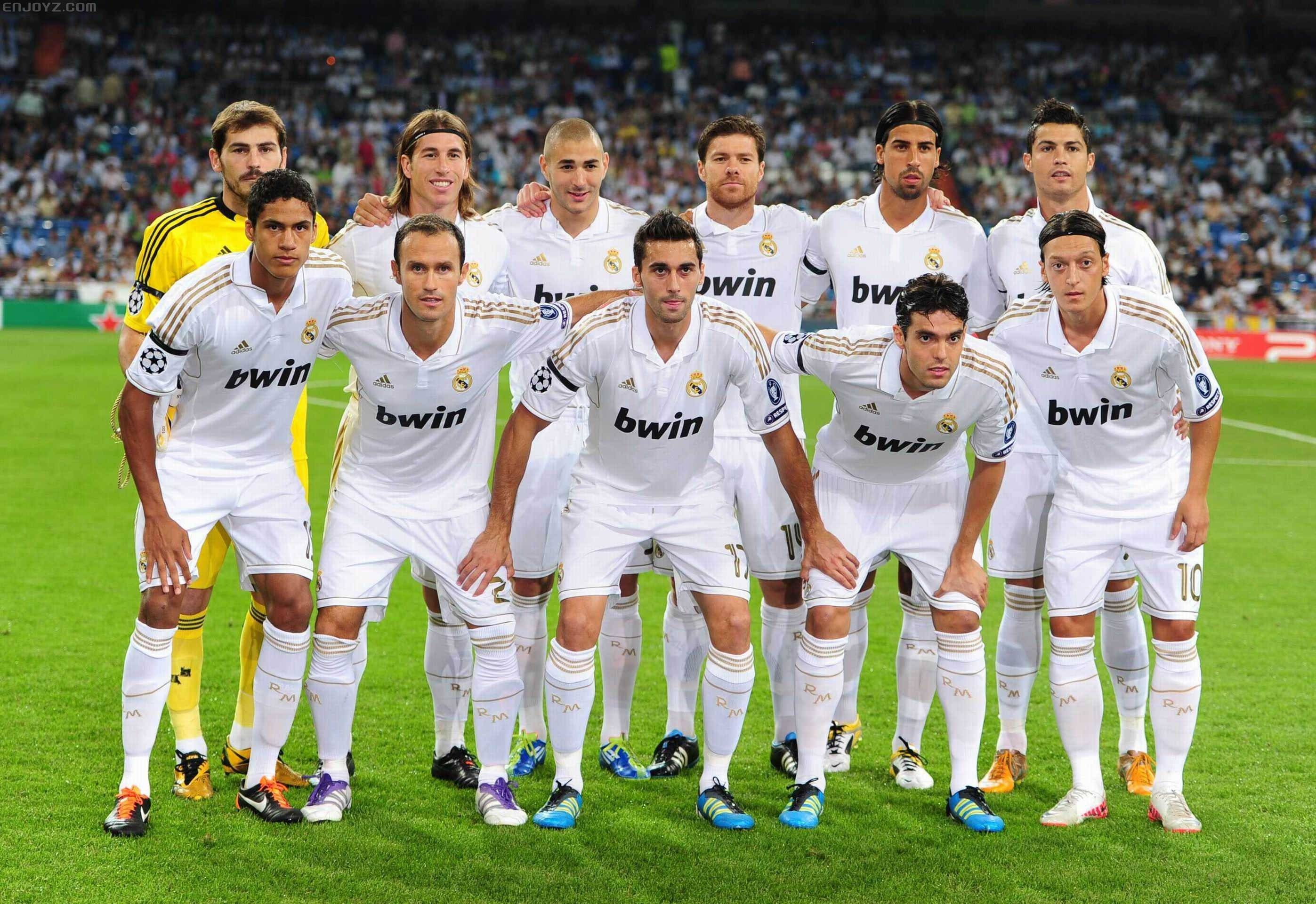 边线牵制换 边线牵制换