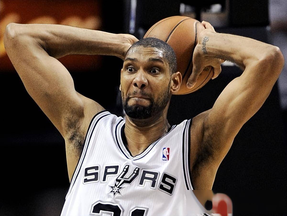 [国足]万项右路直塞助攻 帅惟浩低射梅开二度